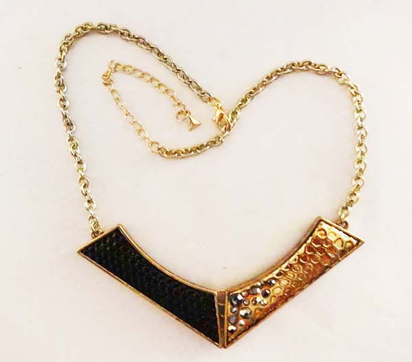 Casual necklaces --4