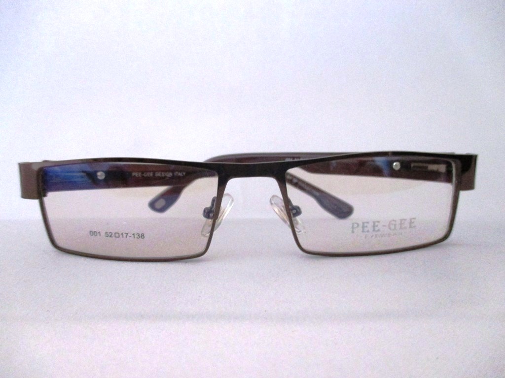 PeeGee Eyewear 