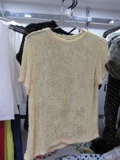 Simple T-Shirt (Cream Colour)
